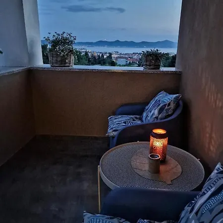Maslina - Terrace And Stunning View 扎达尔